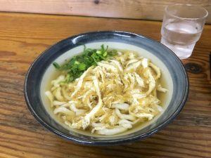 鳴ちゅるうどん　舩本うどん