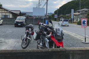 阿左見冷蔵さんの駐車場