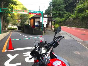 氷川キャンプ場の駐車場