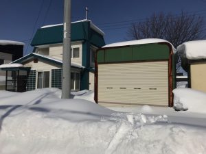 北海道の家のガレージ